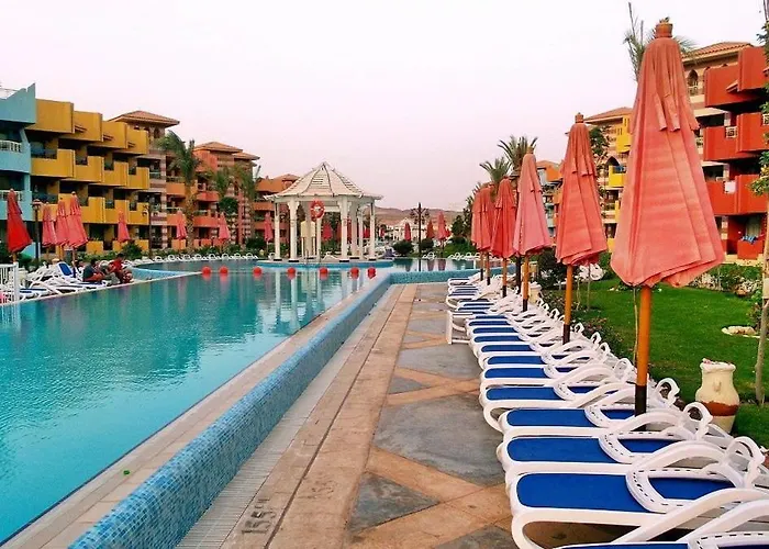 بورتو ساوث بيتش - صف اول علي البحر مباشره - عائلات فقط Apartment Ain Sukhna